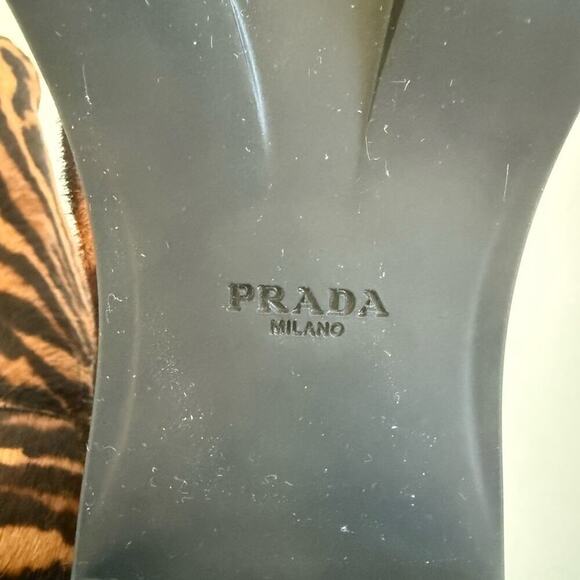 Prada Black Brown Calf Hair Leopard Print Lug Sole Chelsea Ankle boots EU 39 - Picture 10 of 12